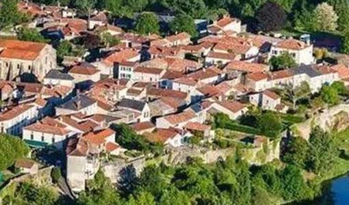 泸州回乡建别墅为什么一定要选专业乡墅公司